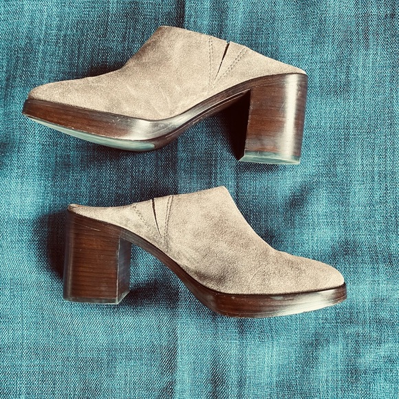 Frye Brown Suede Joan Mule - Picture 2 of 9